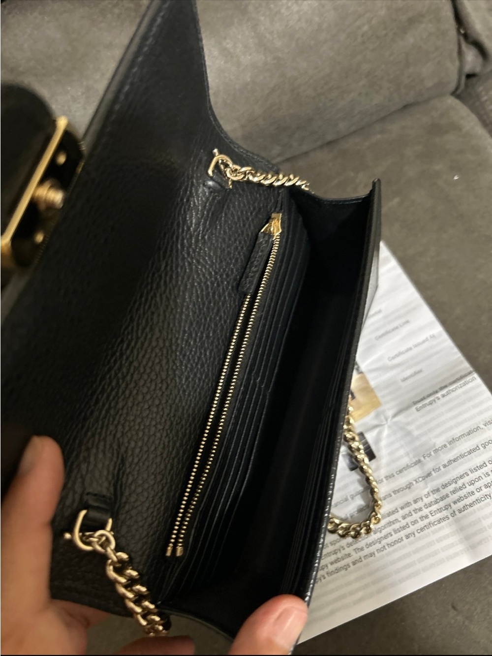 Gucci Black Leather Card Holder with Gold Double G - Picture 3 of 9